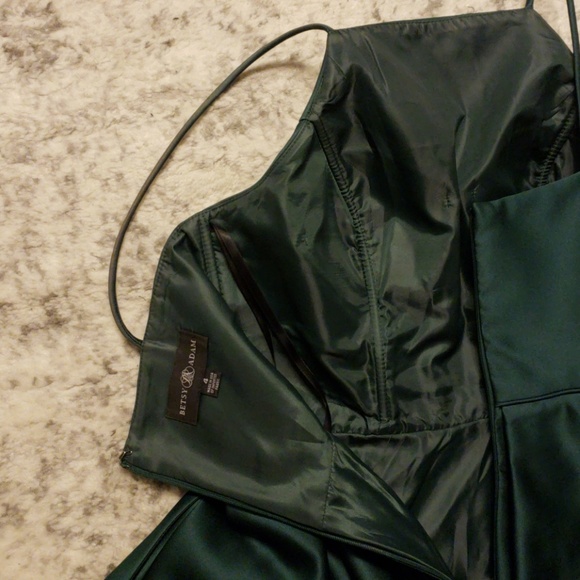 Green high neck satin holiday dress - Picture 4 of 4